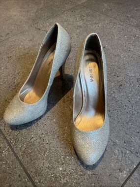 Metallic Glitter Pump Heels in light Gold 7,5